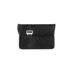 Torba do laptopa BlueLounge 15" do Macbook Pro czarna. Czarne torby na laptopa BlueLounge, bez wzorów, z tkaniny. Za 176,99 zł.