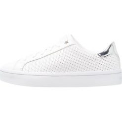 Tenisówki damskie: Skechers Sport HILITE PERFECT Tenisówki i Trampki white/silver