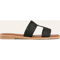 Toms - Klapki skórzane Seacliff. Czarne klapki damskie Toms, bez wzorów, ze skóry, bez obcasa, na obcasie. W wyprzedaży za 259,90 zł.