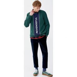 Bluza z pionowym panelem. Szare bluzy męskie Pull&Bear, m, bez wzorów, bez kołnierzyka, bez rękawów, bez kaptura. Za 89,90 zł.