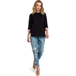 Czarna Bluza 2w1 z Wiązaniem na Boku. Czarne bluzki damskie marki Molly.pl, s, bez wzorów, eleganckie, z asymetrycznym kołnierzem, z krótkim rękawem. Za 129,90 zł.