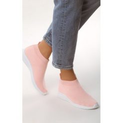 Różowe Buty Sportowe Reach. Buty sportowe damskie Born2be. Za 79,99 zł.