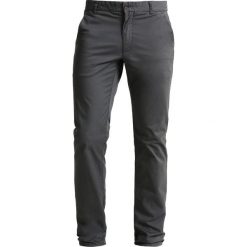 Chinosy męskie: Farah ELM Chinosy dark grey