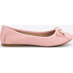 RÓŻOWE WIĄZANE BALERINY. Różowe baleriny damskie LUCKY SHOES, bez wzorów, bez obcasa. Za 39,90 zł.
