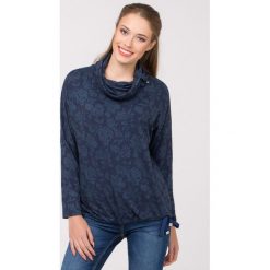 Bluzy damskie: Bluza z kwiatowym motywem
