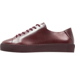 Tenisówki męskie: Royal RepubliQ DORIC UNBOUND DERBY SHOE Tenisówki i Trampki wine