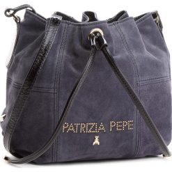 Torebka PATRIZIA PEPE - 2V8368/A4M9-F1UV Gray/Nero. Niebieskie torebki klasyczne damskie marki Patrizia Pepe, ze skóry. W wyprzedaży za 599,00 zł.