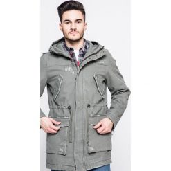 Review - Parka. Zielone płaszcze męskie Review, xl, bez wzorów, z bawełny, długie, z kapturem. W wyprzedaży za 299,90 zł.