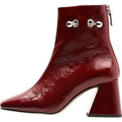 Botki damskie lity: Topshop MIGHTY BOOT PATENT Botki burgundy