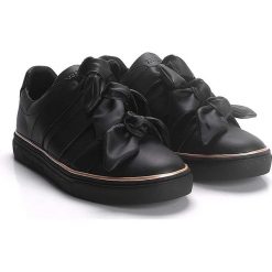 Trussardi Jeans Sneakersy. Trampki i tenisówki damskie Trussardi, z jeansu. Za 349,00 zł.