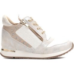 Białe Sneakersy Slow Creep. Białe sneakersy damskie Born2be, z materiału. Za 89,99 zł.