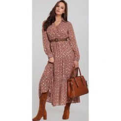 Beżowa Sukienka Beltrami. Brązowe sukienki damskie Renee, s, w paski, z okrągłym kołnierzem, z długim rękawem, długie, maxi, rozkloszowane. Za 139,99 zł.