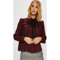 Vero Moda - Koszula Carmen. Brązowe bluzki damskie marki Vero Moda, s, z poliesteru, klasyczne, z klasycznym kołnierzykiem, z długim rękawem. W wyprzedaży za 89,90 zł.