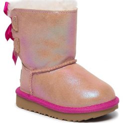Buty UGG - T Bailey Bow II Shimmer 1106430T Cfhs. Różowe śniegowce dziewczęce Ugg, bez zapięcia. Za 689,00 zł.