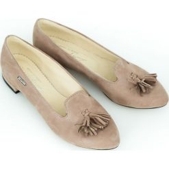 Nubukowe baleriny z ostrym noskiem - skóra naturalna - model 045 - kolor cappuccino. Szare baleriny damskie Zapato, bez wzorów, z jeansu, klasyczne, bez obcasa, na obcasie. W wyprzedaży za 179,40 zł.