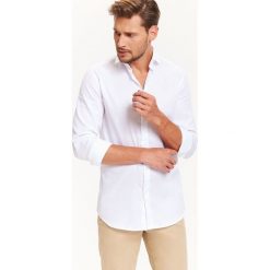 Koszula męska elegancka slim z włoskim kołnierzem. Białe koszule męskie na jesień, m, z bawełny, eleganckie. W wyprzedaży za 49,99 zł.