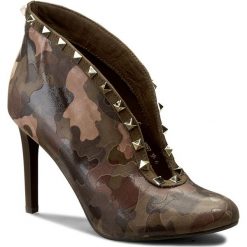 Buty zimowe damskie: Szpilki CARINII – B3897 F33-I43-000-A92