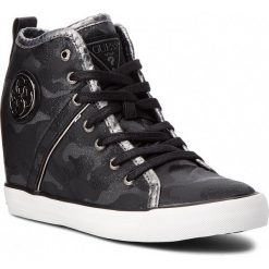 Sneakersy GUESS - FLJLY3 FAB12 BLACK. Czarne sneakersy damskie Guess, z materiału. Za 529,00 zł.