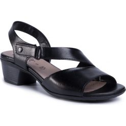 Sandały GO SOFT - WI23-BETTY-05 Black. Czarne klapki damskie GO SOFT, bez wzorów, ze skóry, bez obcasa. Za 129,99 zł.