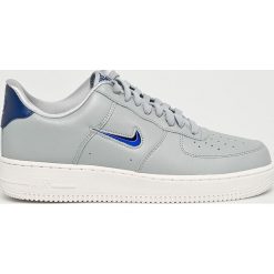 Nike Sportswear - Buty Air Force. Szare halówki męskie Nike Sportswear, z gumy, na sznurówki. Za 469,90 zł.