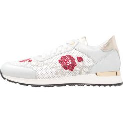 Trampki damskie slip on: Noclaim GLORY Tenisówki i Trampki platino