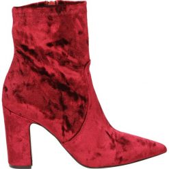 Botki - 01061 CHA RUB. Czarne botki damskie marki Venezia, z materiału, na obcasie. Za 259,00 zł.