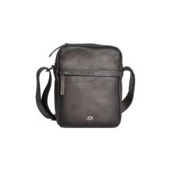 Skórzana listonoszka unisex Daag Shaker 26 czarna. Czarne torby męskie skórzane daag, z bawełny. Za 289,99 zł.