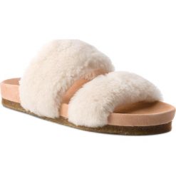 Klapki TORY BURCH - Sheldon Shearling Two 50166 Natural 254. Białe klapki damskie Tory Burch, bez wzorów, ze skóry, bez obcasa. W wyprzedaży za 769,00 zł.