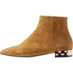 Bruno Premi Ankle boot coloniale. Niebieskie botki damskie skórzane marki Bruno Premi. Za 649,00 zł.