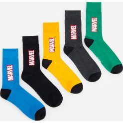 Kolorowe skarpety Marvel 5 pack - Niebieski. Niebieskie skarpetki męskie Reserved, z motywem z bajki. Za 49,99 zł.