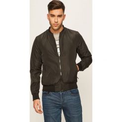 Brave Soul - Kurtka bomber. Czarne płaszcze męskie Brave Soul, s, bez wzorów, z poliesteru, krótkie, bez kaptura. Za 149,90 zł.