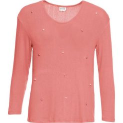 Shirt dzianinowy z perełkami bonprix dymny koralowy. Różowe koszulki damskie marki bonprix, z aplikacjami, z dzianiny, z dekoltem w serek, z długim rękawem. Za 69,99 zł.