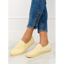 Trampki slip-on żółte NERVIO. Żółte buty sportowe damskie FunKee.pl, bez wzorów, z tkaniny, klasyczne. Za 56,69 zł.