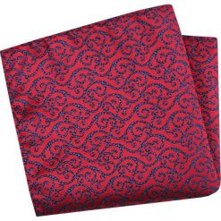 Czerwona Elegancka Męska Poszetka w Granatowe Zawijasy -ALTIES POSZALTTANIA0408. Czerwone poszetki męskie Alties, bez wzorów, z materiału, eleganckie. Za 16,90 zł.