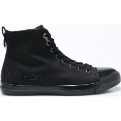 Calvin Klein Jeans - Trampki Aron Waxy. Czarne trampki męskie marki Calvin Klein Jeans, z jeansu, na sznurówki. W wyprzedaży za 399,90 zł.