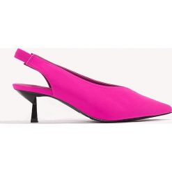 Czółenka: NA-KD Shoes Czółenka na niskim obcasie Plunge – Pink