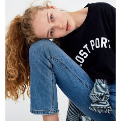 T-shirty damskie: Koszulka z naszywką flagi