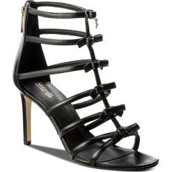 Sandały MICHAEL MICHAEL KORS - Veronica Sandal 40S8VRHA1M Black. Czarne klapki damskie MICHAEL Michael Kors, w paski, ze skóry, bez obcasa. W wyprzedaży za 499,00 zł.