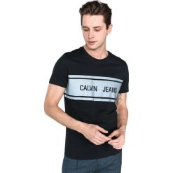 Calvin Klein Koszulka Czarny. Czarne podkoszulki męskie Calvin Klein, xl, z nadrukiem, z bawełny, z krótkim rękawem. Za 274,95 zł.