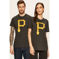 47brand - T-shirt. Szare topy damskie 47brand, s, z nadrukiem, z bawełny, z okrągłym kołnierzem. W wyprzedaży za 79,90 zł.