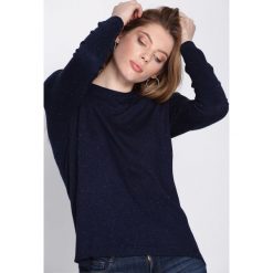 Granatowy Sweter White Glows. Białe swetry klasyczne damskie marki Born2be, l, z okrągłym kołnierzem. Za 49,99 zł.