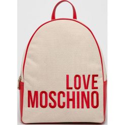 Love Moschino - Plecak. Czerwone plecaki damskie Love Moschino, bez wzorów, z materiału. W wyprzedaży za 439,90 zł.