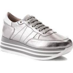 Sneakersy EVA MINGE - EM-11-05-000044 109. Szare półbuty damskie Eva Minge, bez wzorów, ze skóry, bez obcasa, na koturnie, bez zapięcia. Za 399,00 zł.