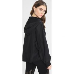 Kurtki damskie: Ivy Park OVERHEAD LOGO JACKET Kurtka wiosenna black