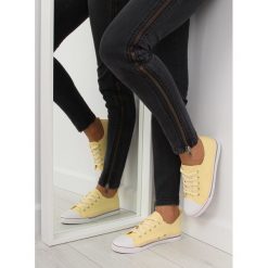 Trampki damskie licowe żółte XL01p BEIGE. Żółte trampki i tenisówki damskie obuwie damskie, bez wzorów, z tkaniny, bez zapięcia. Za 50,72 zł.