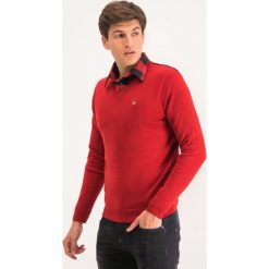Sweter Napapijri Damavand N0YGPA. Czerwone swetry męskie Napapijri, m, bez wzorów, z wełny, klasyczne, z klasycznym kołnierzykiem, bez kaptura. W wyprzedaży za 229,00 zł.