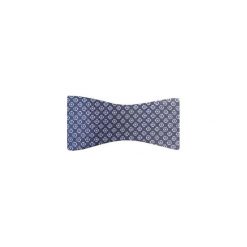 Granatowa mucha jedwabna wiązana - niebieskie kwiatki W99. Niebieskie muszki męskie Modini Moda Męska, na co dzień, w kwiaty, z jedwabiu, eleganckie. Za 99,00 zł.