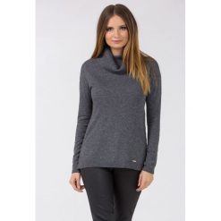 Golfy damskie: Sweter z golfem