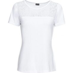 Shirt bonprix biały. Białe koszulki damskie bonprix, w koronkowe wzory, z elastanu, klasyczne, z klasycznym kołnierzykiem, bez rękawów. Za 34,99 zł.