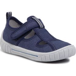 Kapcie SUPERFIT - 6-00272-80 M Blau. Niebieskie sandały chłopięce Superfit, z tworzywa sztucznego, bez zapięcia. Za 129,00 zł.